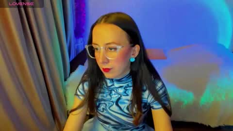 Stephanie online show from February 1, 7:12 pm