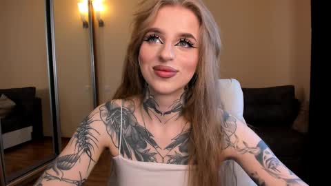 Julia online show from April 10, 6:52 am