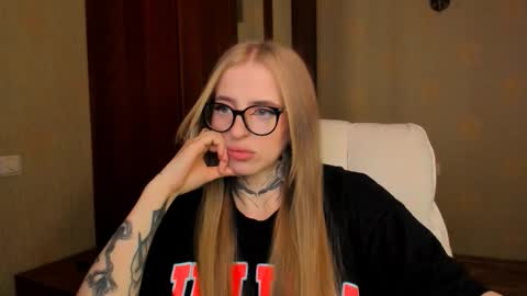 Julia online show from September 27, 6:20 am