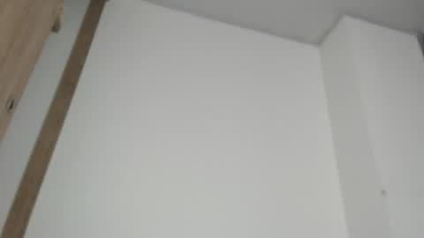 Snapshot of harmony_pantyhose chatting on February 12, 8:18 pm Emma online show from February 12, 8:18 pm