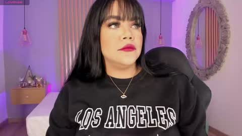 Snapshot of harmonybabe_ chatting on January 8, 8:18 pm Harmony online show from January 8, 8:18 pm