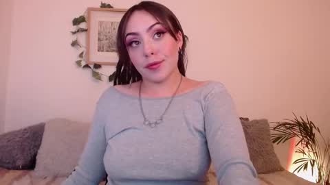 Snapshot of harmonyy01 chatting on February 17, 3:47 am Harmony Please help me to reach 100 thumbs up online show from February 17, 3:47 am