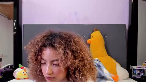 Snapshot of harmonyy_hill chatting on October 15, 11:18 pm Harmony Hill online show from October 15, 11:18 pm