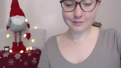 hartfoxx online show from December 8, 12:18 am