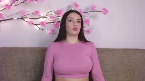 Snapshot of haru_blossom chatting on January 1, 1:59 pm     online show from January 1, 1:59 pm