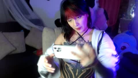 Snapshot of harypeath_ chatting on October 18, 4:48 am Im Emily and I could be the love of your life online show from October 18, 4:48 am