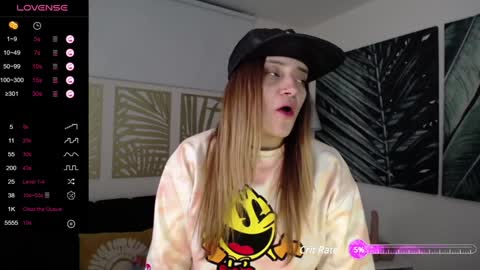 Nicole online show from December 6, 4:47 am