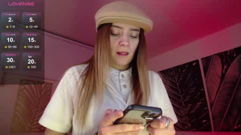 Nicole online show from December 5, 5:59 am