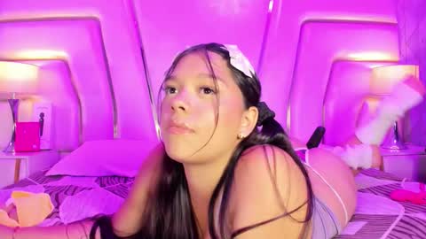 hatsajones online show from February 4, 6:49 am