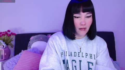 Snapshot of hatzukoi_miaow chatting on February 18, 3:31 am petunia online show from February 18, 3:31 am