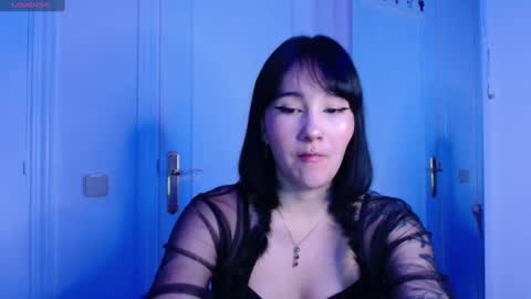 Snapshot of hatzukoi_miaow chatting on January 25, 5:07 am petunia online show from January 25, 5:07 am