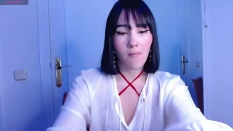 Snapshot of hatzukoi_miaow chatting on January 26, 5:13 am petunia online show from January 26, 5:13 am