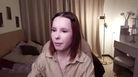 Mia online show from February 13, 9:11 am