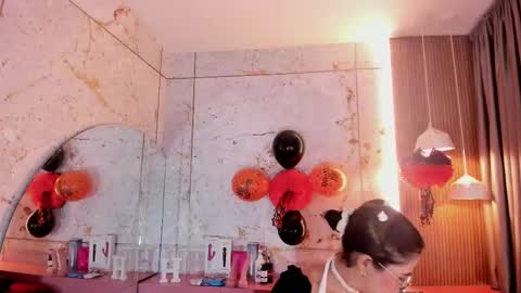 Snapshot of haylenpark chatting on October 9, 11:36 am haylenpark online show from October 9, 11:36 am