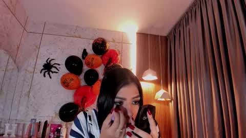 Snapshot of haylenpark chatting on October 29, 10:19 am haylenpark online show from October 29, 10:19 am