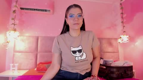 Snapshot of haylenpark chatting on October 25, 10:01 am haylenpark online show from October 25, 10:01 am