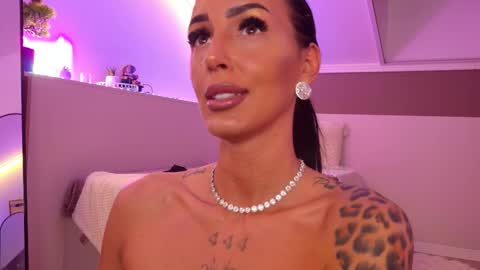 Hayley online show from February 7, 10:35 pm