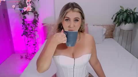 Snapshot of haylin_bex chatting on September 28, 7:08 pm FERNANDA online show from September 28, 7:08 pm