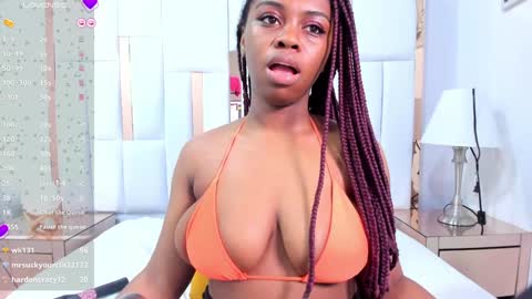 Snapshot of hazel_lane chatting on January 27, 10:16 am Hazel online show from January 27, 10:16 am