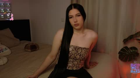hazelhayess online show from May 8, 3:59 pm