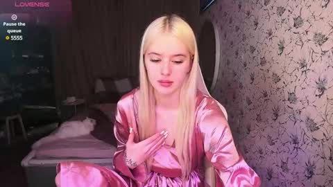 Snapshot of healing__girl chatting on February 10, 9:04 am Valeria online show from February 10, 9:04 am
