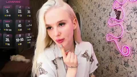 Snapshot of healing__girl chatting on March 12, 3:29 pm Valeria online show from March 12, 3:29 pm