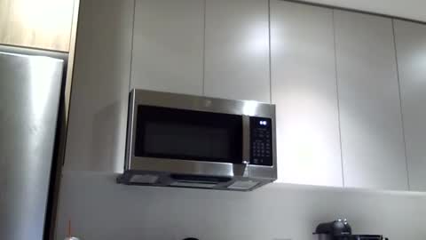 heatwavee online show from January 6, 11:18 am