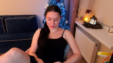Heaven girl online show from December 17, 7:48 pm
