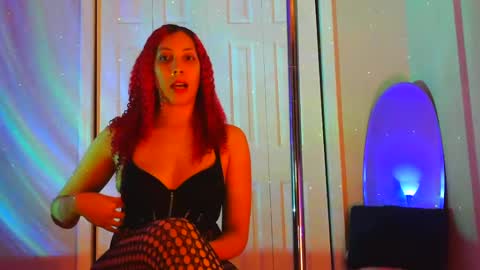 Snapshot of heavenllyy chatting on January 28, 11:39 pm Heavenllyy online show from January 28, 11:39 pm