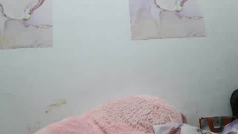 heavenlyeyes69 online show from December 15, 6:29 am