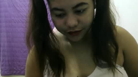 heavenlyeyes69 online show from May 3, 8:34 pm