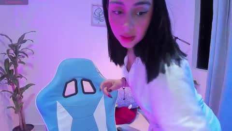 Amandabelk online show from December 30, 4:42 am