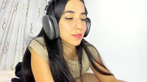 Alejandra online show from January 23, 11:05 pm