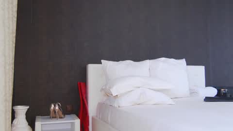 Helen online show from January 1, 1:04 am