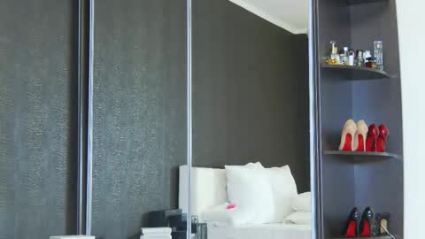 Helen online show from February 14, 3:33 am