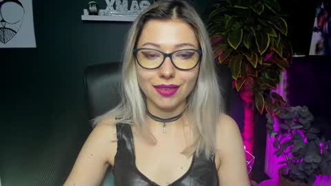 Heidi online show from December 2, 8:48 am