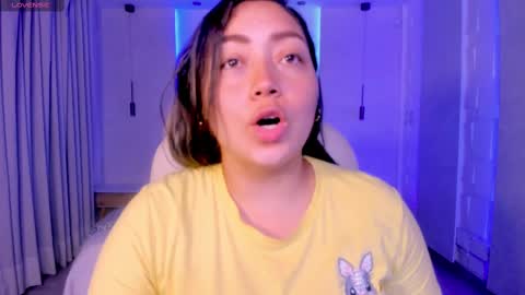 Snapshot of heidy_jhons chatting on October 3, 3:44 am Heidy online show from October 3, 3:44 am