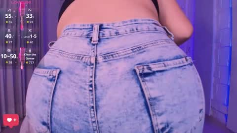 Snapshot of heidy_jhons chatting on September 26, 4:21 am Heidy online show from September 26, 4:21 am