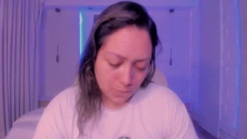 Snapshot of heidy_jhons chatting on October 19, 12:18 pm Heidy online show from October 19, 12:18 pm