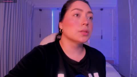 Snapshot of heidy_jhons chatting on October 16, 3:31 am Heidy online show from October 16, 3:31 am