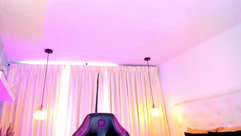              online show from January 28, 5:03 pm