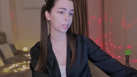 Heiley online show from March 10, 6:01 pm