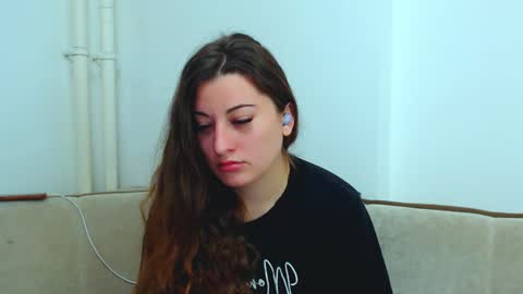 helen_adams_ online show from December 19, 5:29 am