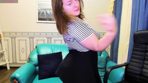 Helen Elliot online show from December 26, 7:03 am