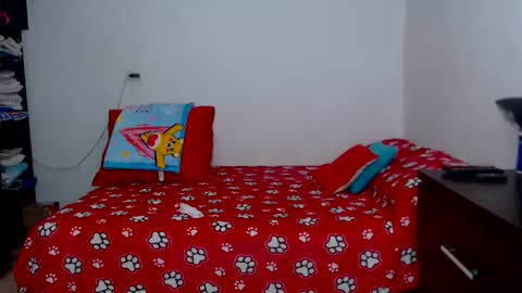 Snapshot of helen_lya chatting on December 13, 2:38 pm Helen online show from December 13, 2:38 pm