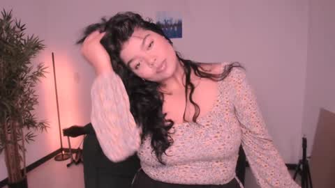 Snapshot of helen_miller chatting on December 29, 11:29 pm helen_miller online show from December 29, 11:29 pm