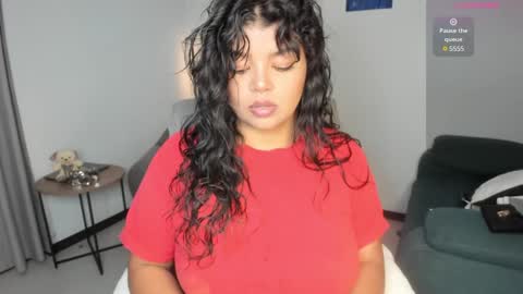 Snapshot of helen_miller chatting on January 22, 1:53 am helen_miller online show from January 22, 1:53 am