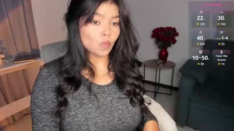 Snapshot of helen_miller chatting on February 18, 11:52 pm helen_miller online show from February 18, 11:52 pm