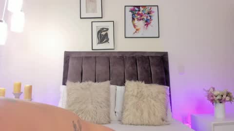 Helen  online show from March 25, 1:03 pm