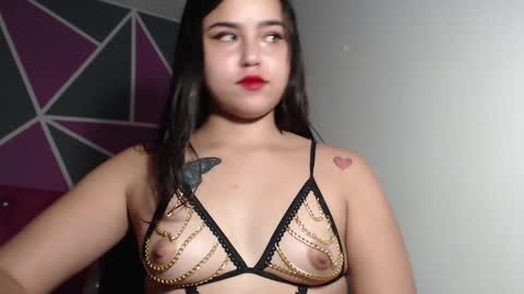 Helen online show from December 22, 5:42 pm